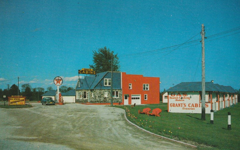 Woodys Outpost (Schaves Tourist Court, Grants Modern Tourist Court) - Vintage Postcard